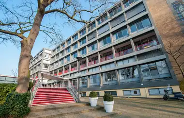 Hague Turizm Otelcilik İşletme Okulu