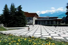 Grenoble Alpes Üniversitesi