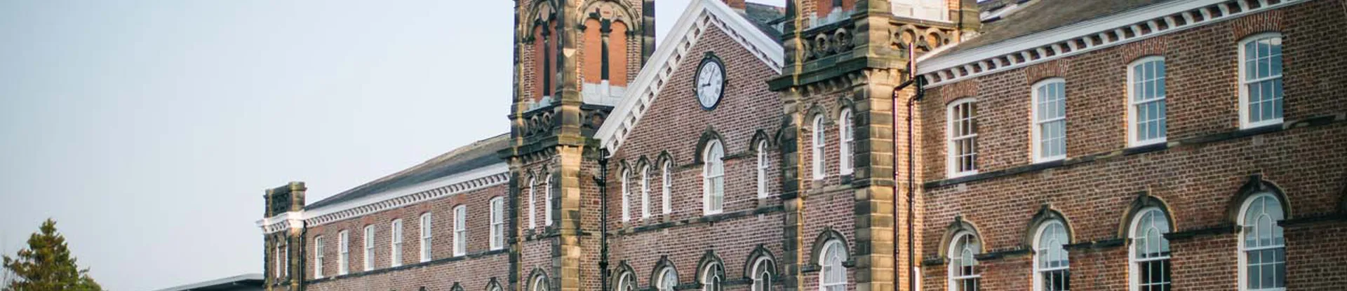 Cumbria Üniversitesi