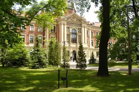 Cracow Ekonomi Üniversitesi