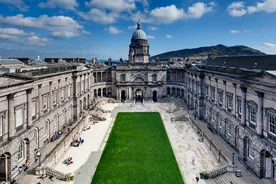 Bachelor University of Edinburgh - United Kingdom, Edinburgh