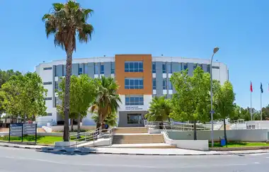 Kıbrıs Sosyal Bilimler Üniversitesi