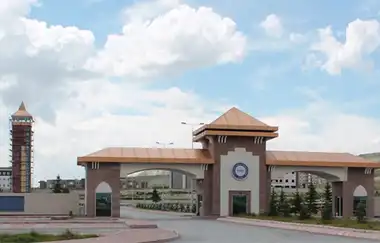 Nuh Naci Yazgan University