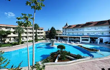 Neapolis Üniversitesi