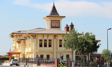 Fatih Sultan Mehmet Vakıf Üniversitesi 10 Yıldır Aynı Heyecanla Bilimin Gelişmesine Katkı Sunuyor