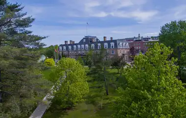 New Brunswick Üniversitesi
