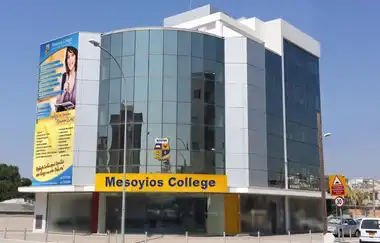 Mesoyios Koleji