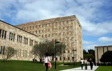 Queensland Üniversitesi