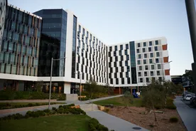 Lisans Canberra Üniversitesi