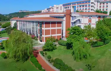 Işık Üniversitesi