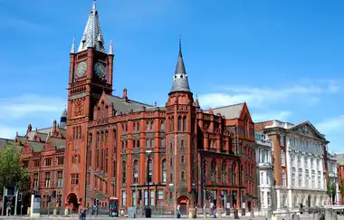 Liverpool Üniversitesi