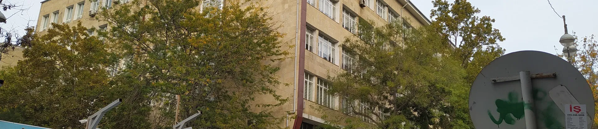Bakü Slavyan Üniversitesi