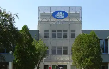 Kozminski Üniversitesi