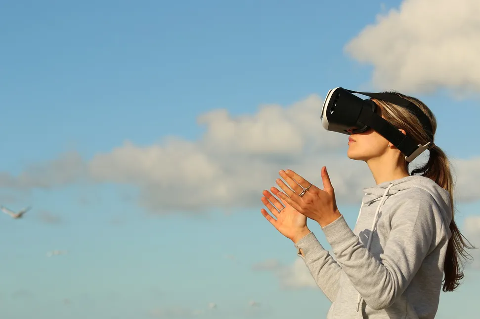 Sanal Gerçeklik (VR) nedir? Sanal gerçeklik gözlüğü nasıl kullanılır?