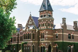 Lisans Melbourne Üniversitesi