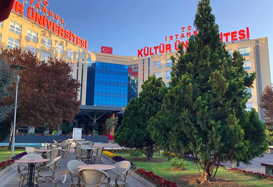 İstanbul Kültür Üniversitesi'nde Çift Anadal ve Yandal Programları: İki Diplomayla Geniş Bir Perspektif