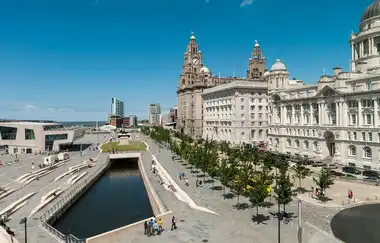 Liverpool John Moores Üniversitesi