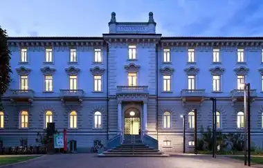 Lugano Üniversitesi