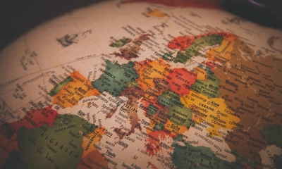 Uluslararası İlişkiler ve Siyaset Bilimi ile Kamu Yönetimi ve Siyaset Bilimi Arasındaki Farklar