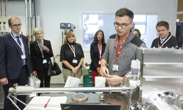 Manchester Metropolitan Üniversitesi MMU'da Bilim ve Mühendislik Öğrencileri Geleceğin Yakıtını Keşfediyor!