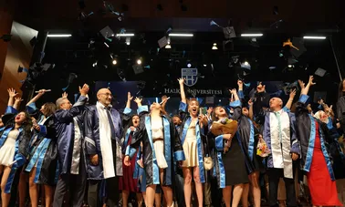Haliç Üniversitesi Haliçliler Mezuniyeti Coşkuyla Kutladı