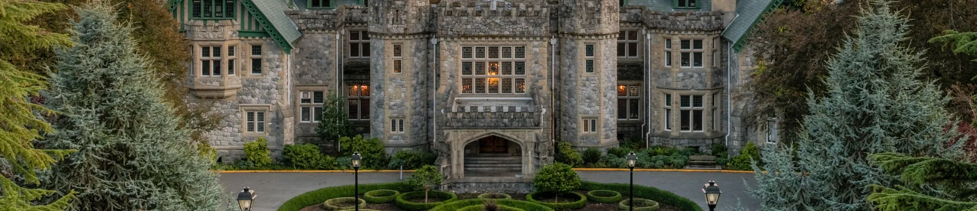 Kraliyet Yolları Üniversitesi