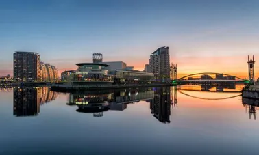 Manchester Metropolitan University Advantages of being a student at MMU