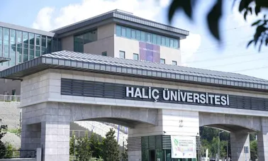 Haliç Üniversitesi Haliç Üniversitesi ve Sanat: Yaratıcılığın Merkezi