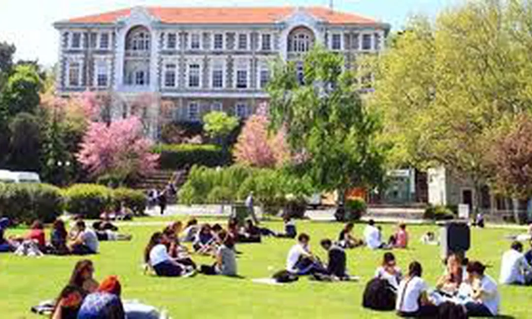 Boğaziçi Üniversitesi ALES'te eşit ağırlık ve sözel puanda ilk sırada