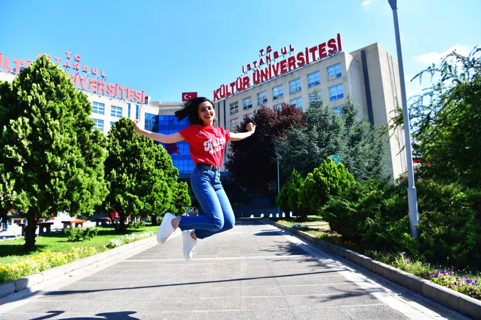 İstanbul Kültür Üniversitesi ve Sektörel İş Birlikleri ile Mesleki Tecrübe Edinme Fırsatı