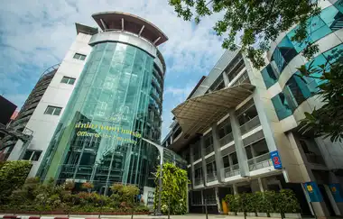 Suan Dusit Üniversitesi