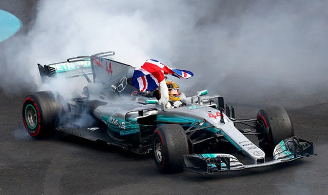 Hiçbir Başarı Tesadüf Değildir! F1'da Lewis Hamilton Bir Kez Daha Şampiyon!