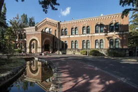 Hitotsubashi Üniversitesi