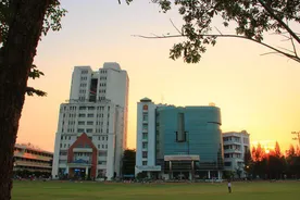 Nakhon Pathom Rajabhat Üniversitesi