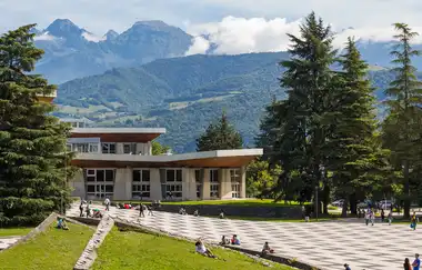 University Grenoble Alpes