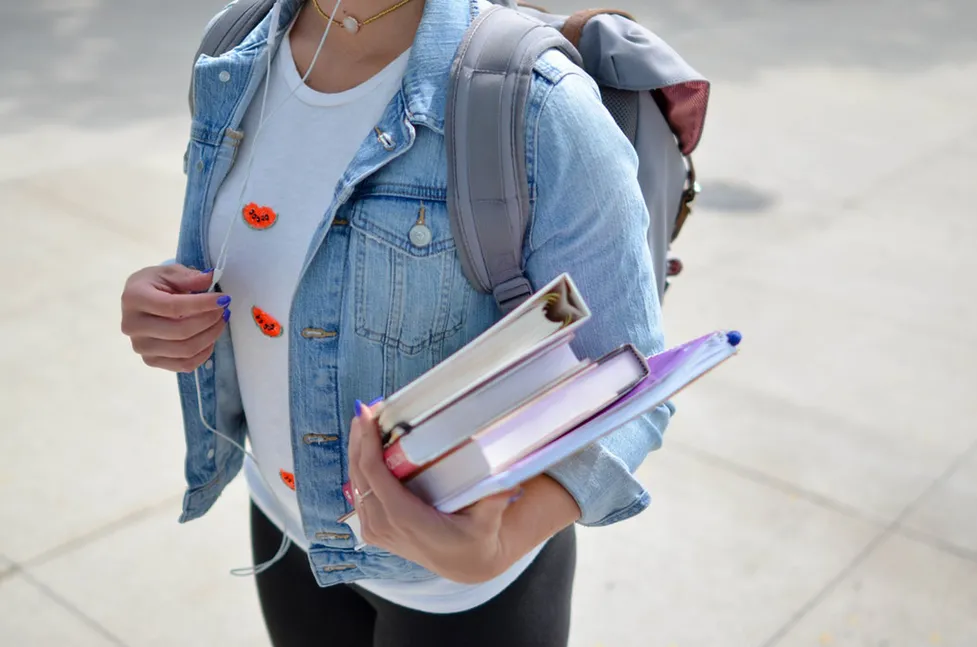 Bir Yıl Daha Üniversite Sınavına Hazırlanmak: "Mezuna Kalmak"