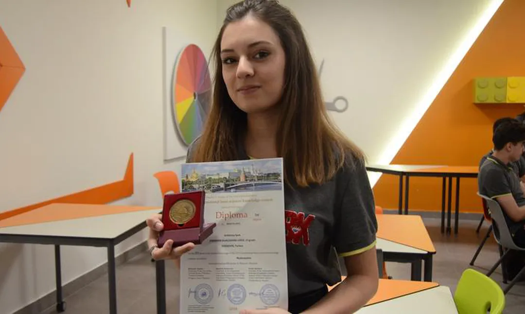 Bahçeşehir Koleji öğrencisi Matematikte Dünya birincisi oldu