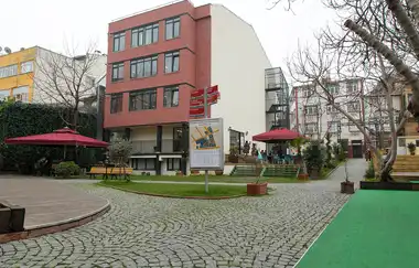 İstanbul Topkapı Üniversitesi