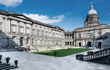 Edinburgh Üniversitesi