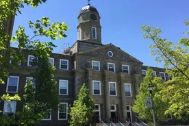 Dalhousie Üniversitesi