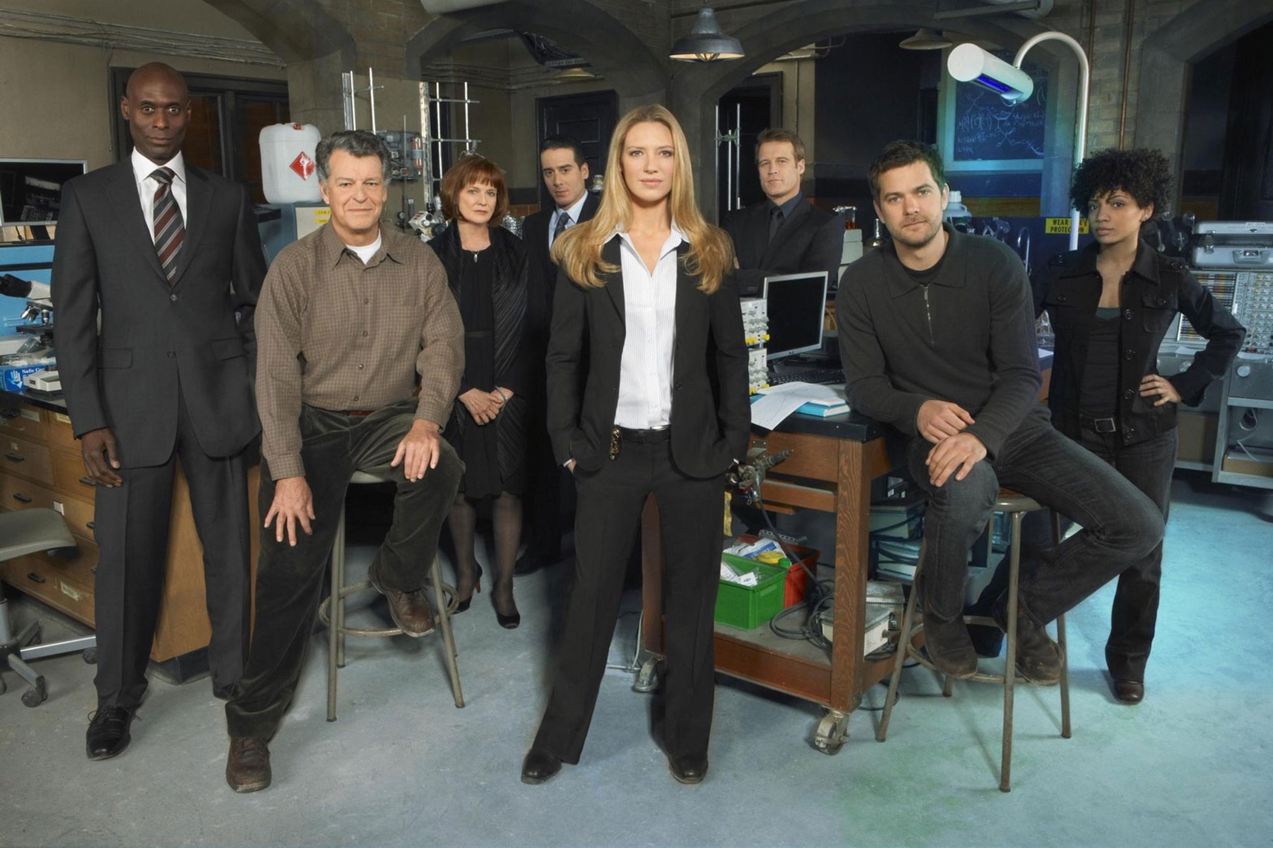 bilim kurgu dizisi, bilim dizisi, fringe konusu, doctor bishop