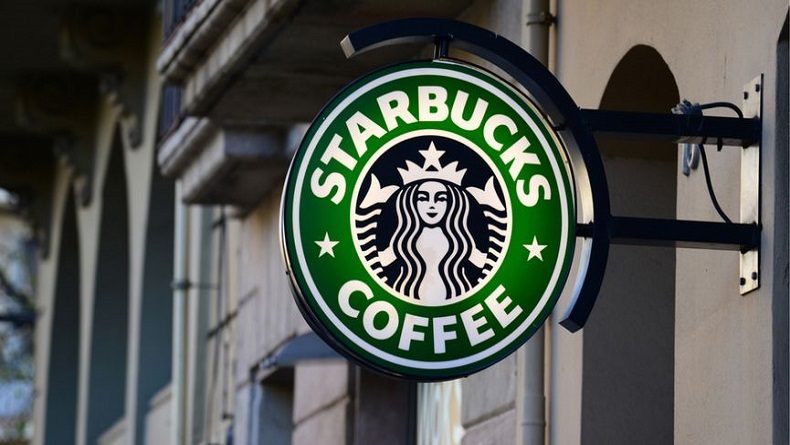 starbucks yeşil logo univerlist