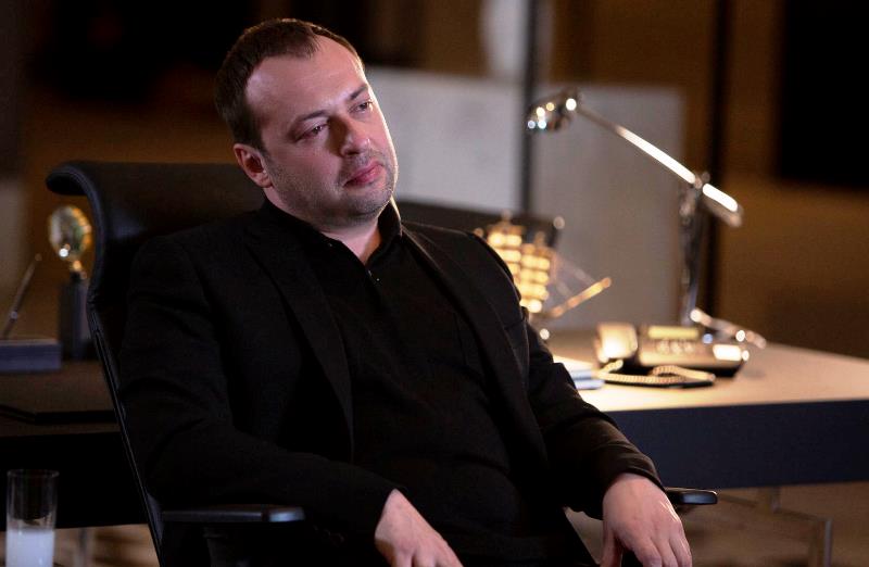 okan yalabık , hakan muhafız dizisi oyuncuları hangi üniversitelerden mezun?