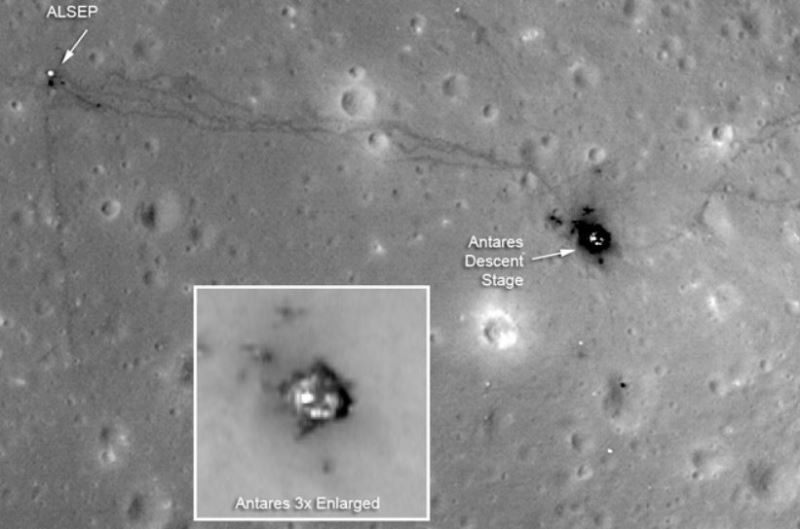 Ay'a dikilen bayraklar hala duruyor mu? 2