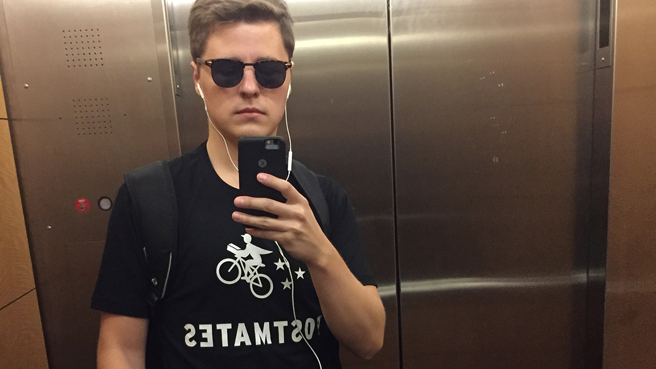 "Birçok CV’nin sonu çöp kutusu oluyor. Benimki midenizde olacak!"  Diyerek İşverenleri Cezbeden Lukas Yla! 3