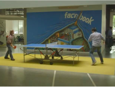 "Neden Apple'a katılmak istiyorsun ve Apple seni işe aldıysa şu anki işinde ne özleyeceksin?"