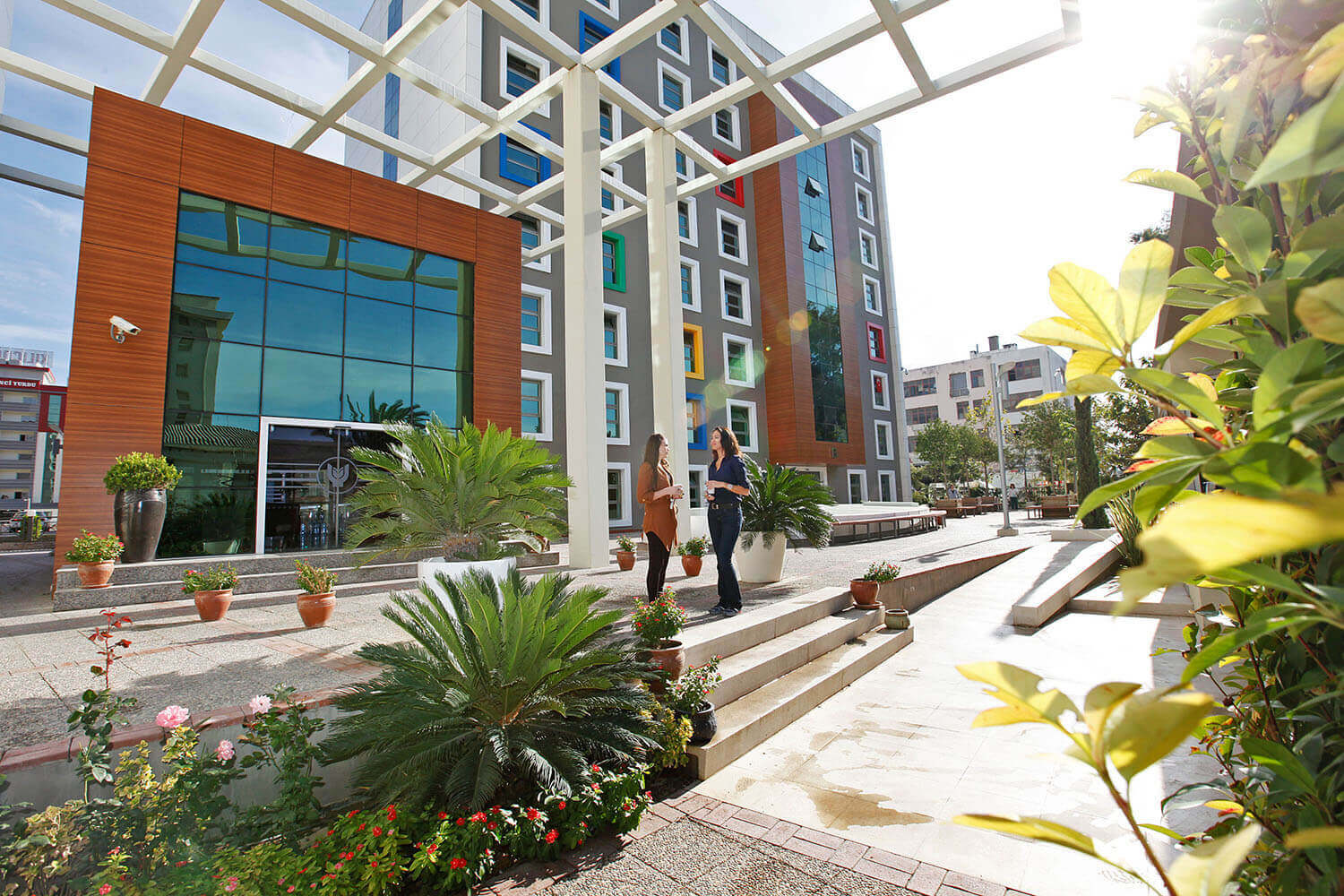 yaşar üniversitesi'nin sunduğu imkanlar!