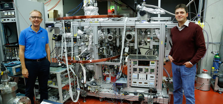 Bir Fotonun Bir Hidrojen Molekülünü Geçmesi Ne Kadar Sürer