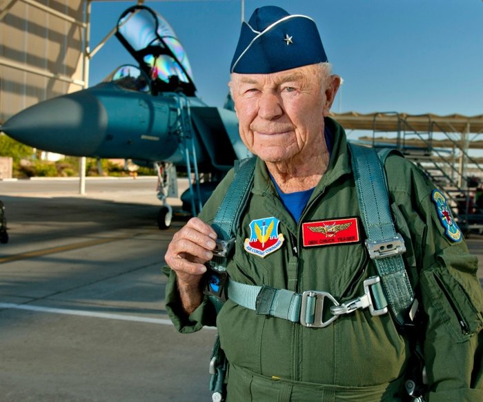 chuck yeager 89 yaşında