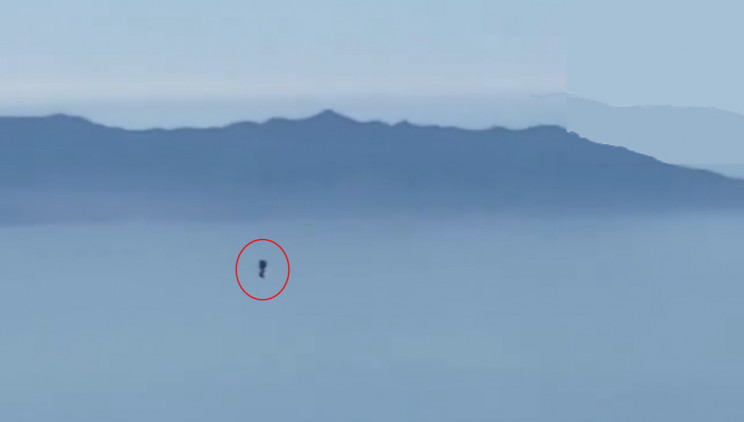 Uzun Yıllardır Pilotların "Uçan Adam" Olarak İddia Ettiği "Jetpack Man" Nihayet Görüntülendi!